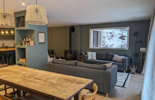 Chazelet - Avec terrasse et jardin - Photo 7