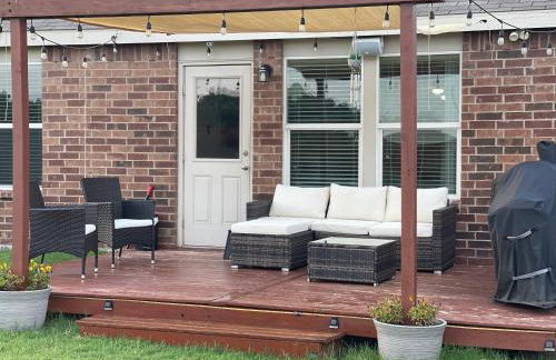 Perfect 4Bd with King Bed Vacation Home - Photo 60