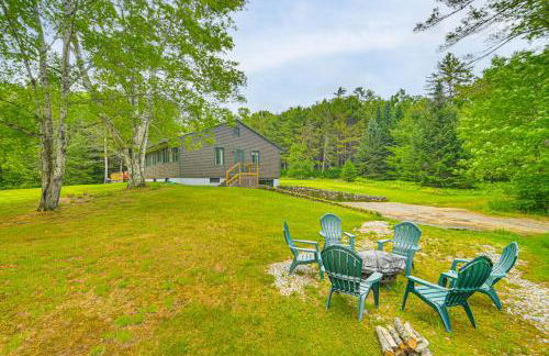 Lakefront Escape with Deck and Kayaks in Lovell! - Foto 26