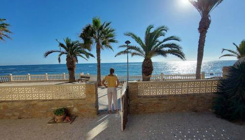 CHALET A 5 METROS DEL MAR.Wifi gratis - Foto 3