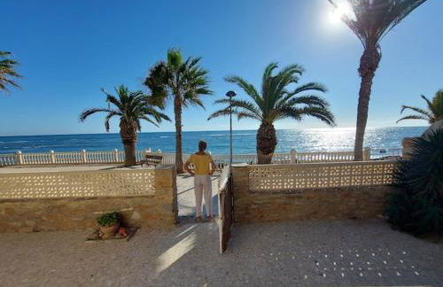 CHALET A 5 METROS DEL MAR.Wifi gratis - Foto 3