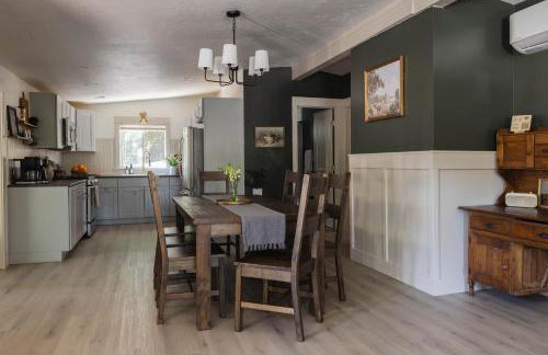 Comfy Home with Game Room & Back Yard - Kid Friendly - Foto 30