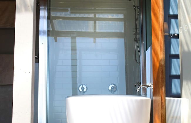 Compass Hut - Photo 8