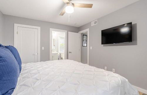 Spacious 2BR 2BA Steps from Hospitals and Uptown Charlotte Minimum Stay 15 Days or More - Foto 35