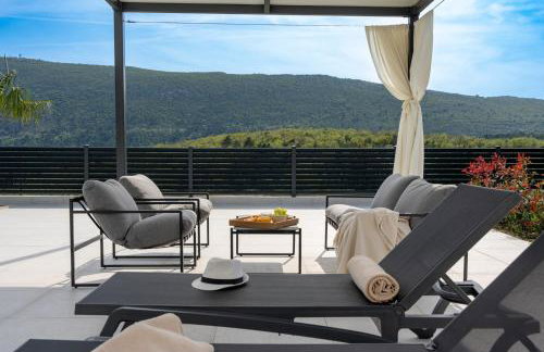 Villa Carmen with 5 en-suite bedrooms, 48 sqm pool, 8km from sea - Photo 49