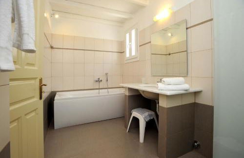 Carlo Bungalows - Photo 12