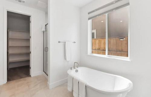 Spacious new house in Folsom Ranch 4BD and 3BA with backyard and BBQ grill - Foto 18