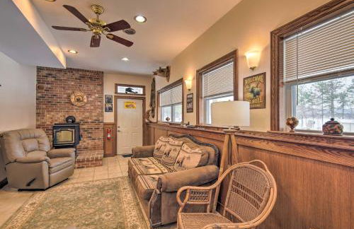 Idyllic Lakefront Escape with Fire Pit and Grill! - Photo 5