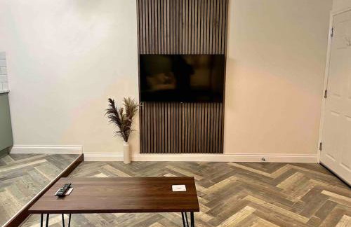 Stylish Studio Apartment on Torquay Harbourside! - Photo 17