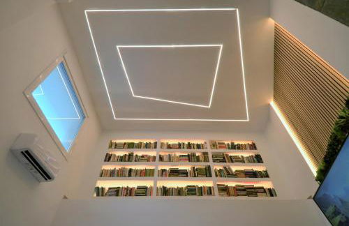 BIBLIOTECA DE LUJO EN EL CENTRO HISTORICO DE MÁLAGa - Photo 17