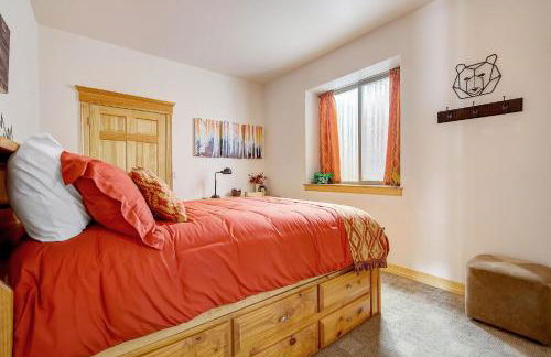 Secluded & Spacious Mountain Getaway - Foto 43