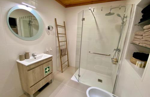 Pura Vida - Photo 20