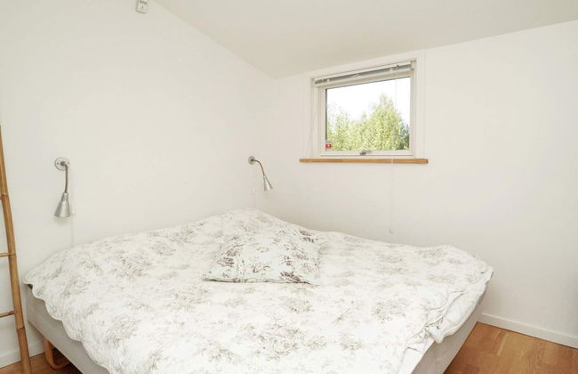 Simplistic Holiday Home in GÃ¸rlev near Sea - Photo 3