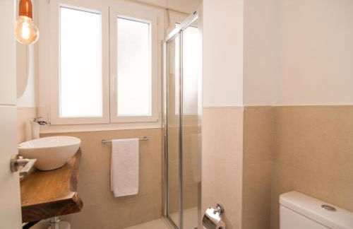 Amplio y moderno apartamento en el centro Granada - Photo 3