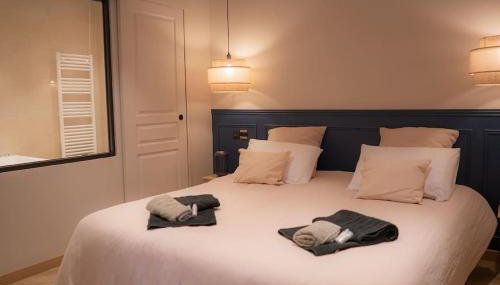 Suite de Luxe Jacuzzi balnéo,King size Bed - Foto 5