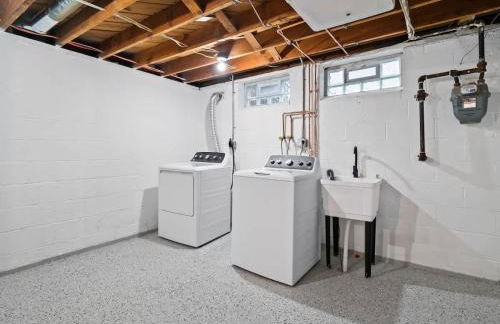 Luxurious Retreat with Sauna and Modern Design - Foto 46