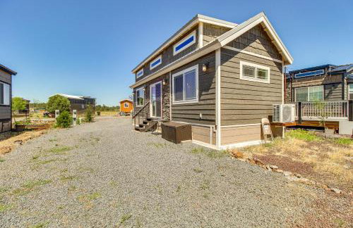 2 Mi to Rainbow Lake: Lovely Lakeside Tiny Home - Foto 21