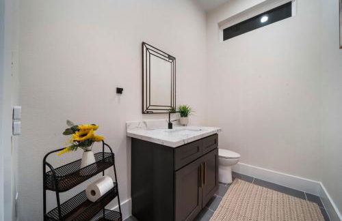 Modern Luxury, Near NRG & Downtown, Rooftop-Garage - Foto 37