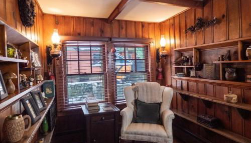 Enchanted Fox Dell Cottage - Foto 3