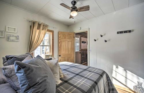 Family Home - Walk to Town and Balsam Lake! - Foto 25