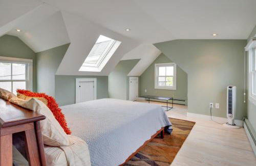 Walk to Beach and Commercial Street! Condo with Patio - Foto 15