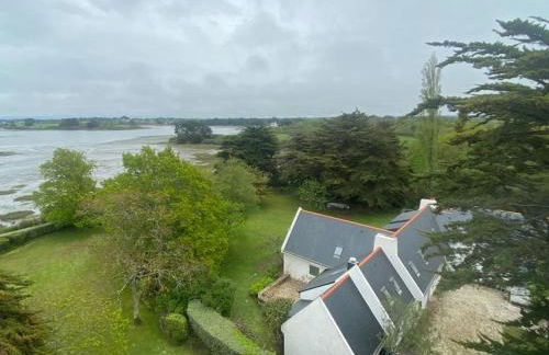 Fantastic 6 Bedroom House with stunning sea view - Foto 45