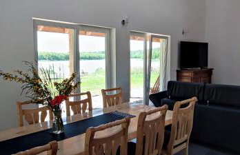 Jeziorosfera. Stodoła przy wodzie. - Foto 7