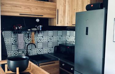 Appartement design au cœur de Montpellier avec parking privé - Photo 4