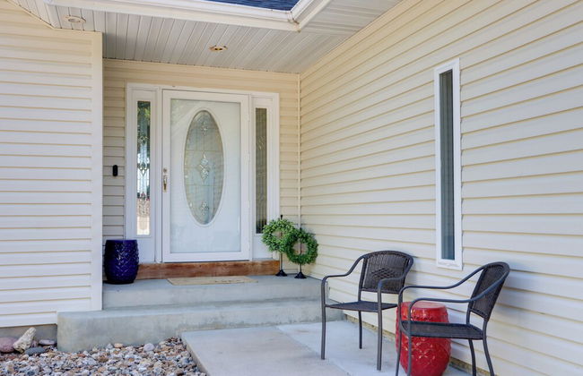 Lakeside Gravois Mills Home w/ Boat Slip + 4 Decks - Foto 47