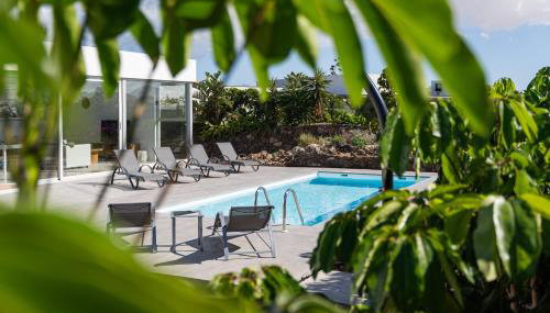 Almara House, Luxury villa with heated pool - Foto 4, Garden, sunbed, Garden view