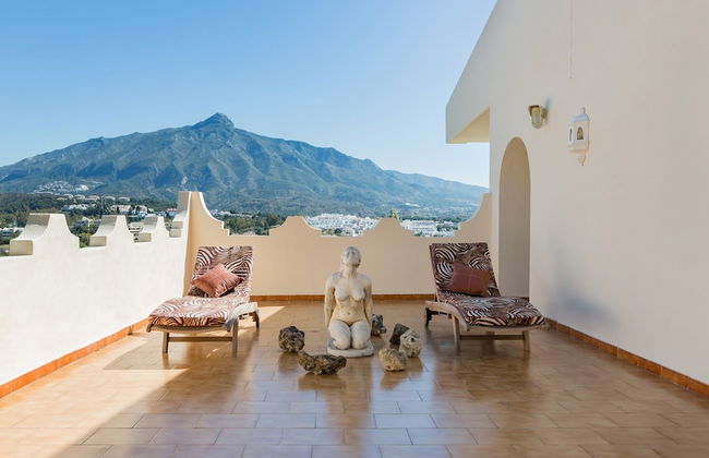 Royal Roman Empire - Photo 18