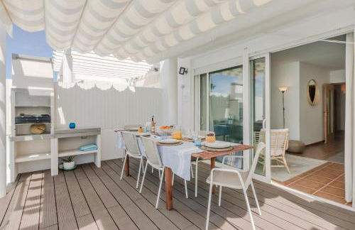 SeaScape Villa Private Pool & Rooftop Jacuzzi with sea view near Manta Rota Beach - Foto 10