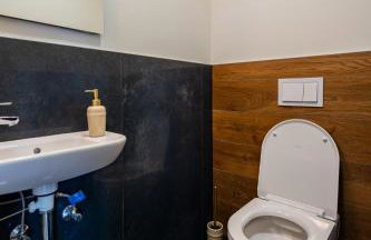 Villa Bohemica with Private Heated Pool - Photo 35