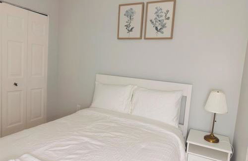 Charming 4BR 4BA Townhouse In Annandale, VA - Foto 16