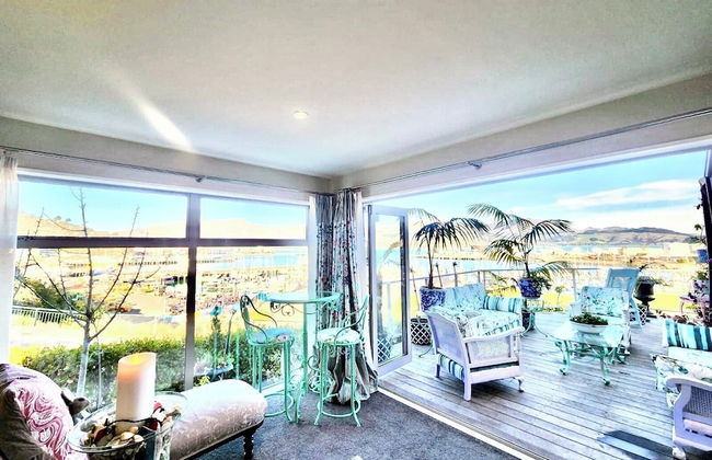 Lyttelton Boatique House - Photo 54