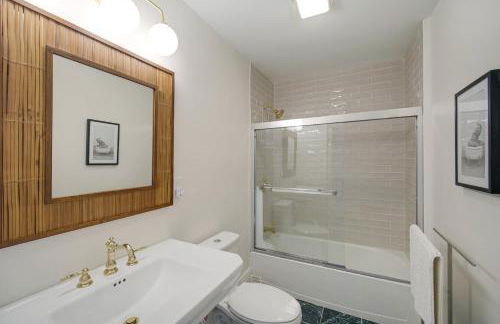 Peninsula Paradise - Walk to Hiking and Shopping! - Foto 25