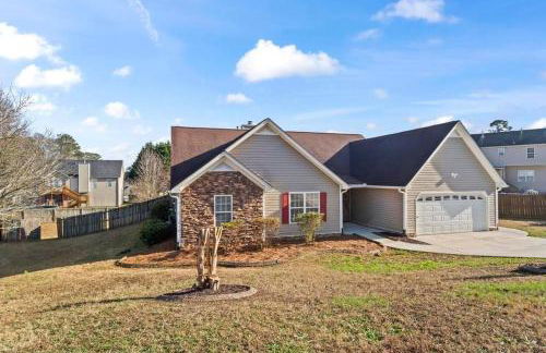 Comfortable 4BR Stay | Room for Everyone - Foto 13