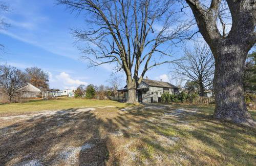 Renovated 1950s Barndominium Pet-Friendly & Modern - Foto 27