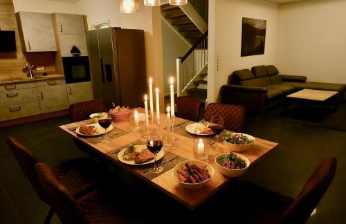 Modernes Ferienhaus bei Lüneburg Terrasse, Grill & Garten für 6 Gäste - Foto 1