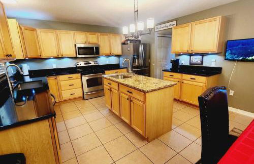 Spacious 6BR Pool Home in Ocala - Foto 27