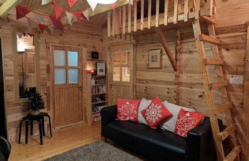 'Monktonmead Lodge' in secluded setting, with private indoor pool. - Photo 14