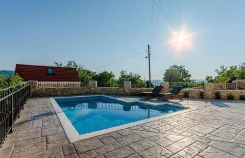 Holiday Home Rustic - Two Bedroom Holiday Home with Private Pool - Photo 35