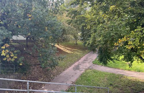 Short Stay Room in Flat share Cardiff - Foto 3