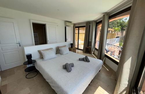 Maison vue mer avec piscine sur la Côte d'Azur - Photo 11