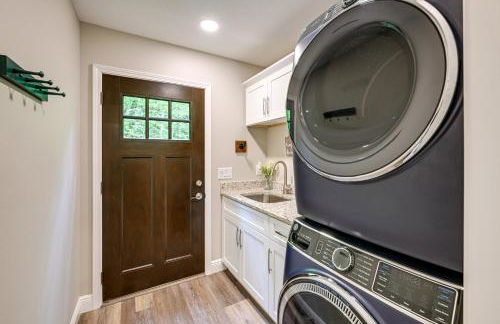 Creekside Cabin in Franklin about 8 Mi to Downtown! - Foto 17