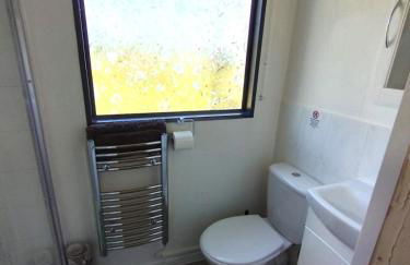 Peaceful ensuite lakeside cabin 'Tench' - Foto 10