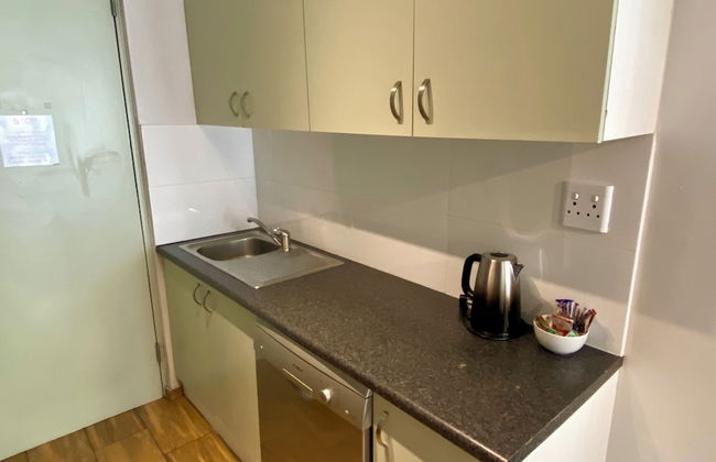 Urban Oasis at The Square - Photo 35