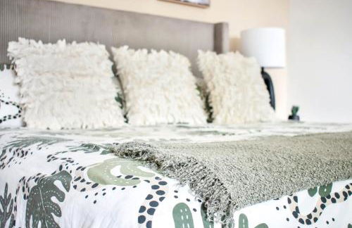 Lotus House - Relaxation - close to Beaches - Heated Pool - Foto 26