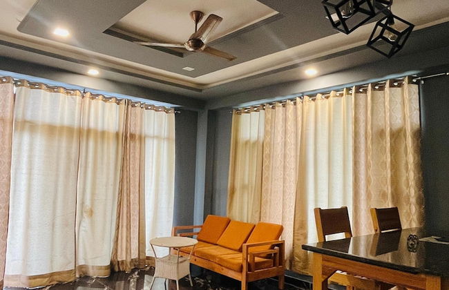 Diva Nest I Luxury I 1BHK I Homestay - Foto 14