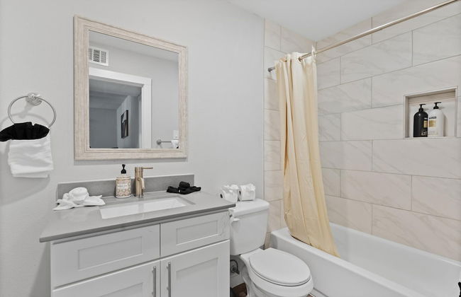 Stylish 1BR Near UT Highland Evonify - Photo 33